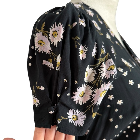 Madewell Puff-Sleeve Wrap-Front Midi Dress in Polka Daisies - Picture 7 of 8